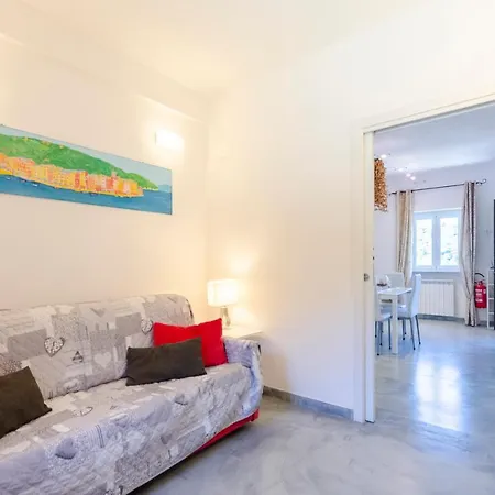 Casa Rosa Rapallo, Peaceful Multiple Surrounded By Greenery With Free Parking, Wifi & Air Conditioning, Welcome Kit Priority With Prosecco * راباللو