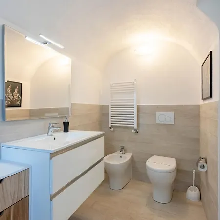 شقة Casa Rosa Rapallo, Peaceful Multiple Surrounded By Greenery With Free Parking, Wifi & Air Conditioning, Welcome Kit Priority With Prosecco راباللو