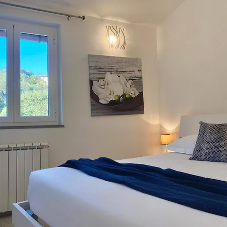 Casa Rosa Rapallo, Peaceful Multiple Surrounded By Greenery With Free Parking, Wifi & Air Conditioning, Welcome Kit Priority With Prosecco شقة راباللو