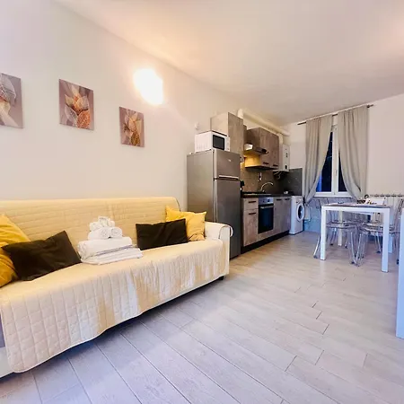 Casa Rosa, * 라팔로