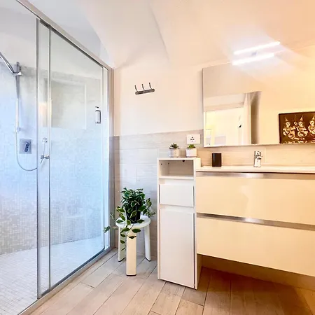 Casa Rosa, 라팔로