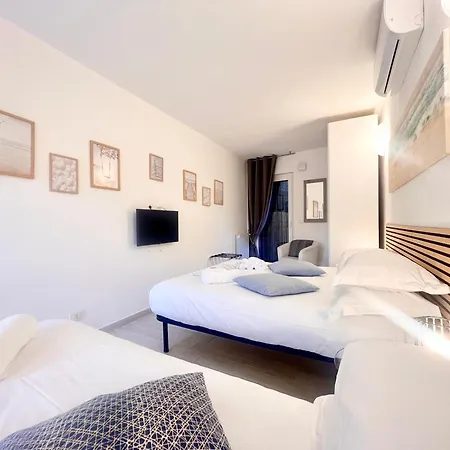 Casa Rosa, 아파트