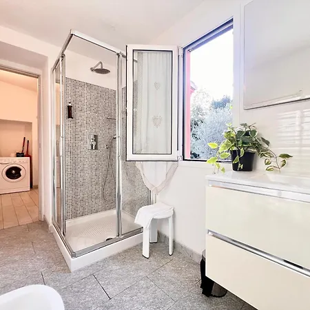 Casa Rosa, * 라팔로