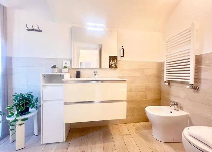 Casa Rosa, * Ραπάλο