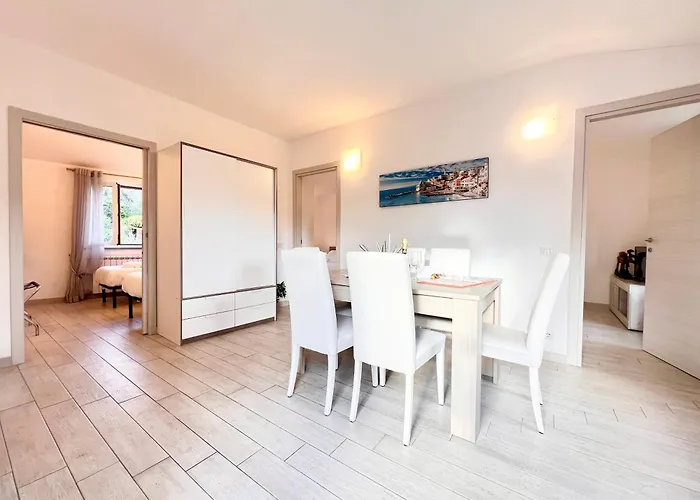 Casa Rosa, * Rapallo