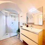 アパート Casa Rosa, ラッパロ