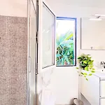 Casa Rosa, * ラッパロ