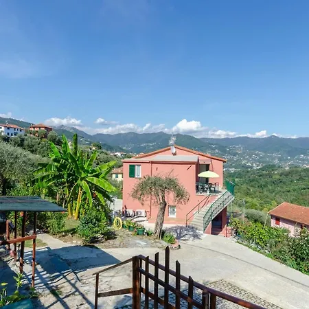 Casa Rosa, Peaceful Surrounded By Greenery With Free Parking, Wifi & Air Conditioning Apartment Rapallo