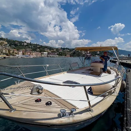 Apartment Casa Rosa, Peaceful Surrounded By Greenery With Free Parking, Wifi & Air Conditioning Rapallo