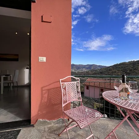 Casa Rosa Rapallo, Peaceful Multiple Surrounded By Greenery With Free Parking, Wifi & Air Conditioning, Welcome Kit Priority With Prosecco