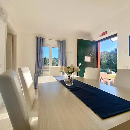 Casa Rosa, Peaceful Surrounded By Greenery With Free Parking, Wifi & Air Conditioning Rapallo