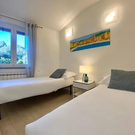 Appartement Casa Rosa Rapallo, Peaceful Multiple Surrounded By Greenery With Free Parking, Wifi & Air Conditioning, Welcome Kit Priority With Prosecco *