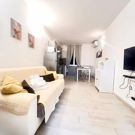 Casa Rosa, Appartamento Rapallo