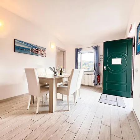 Casa Rosa, Apartmán